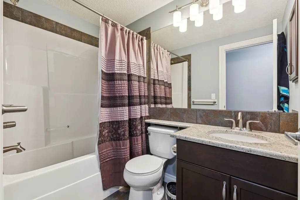 135 Auburn Sound Manor SE Calgary AB T3M 0R9