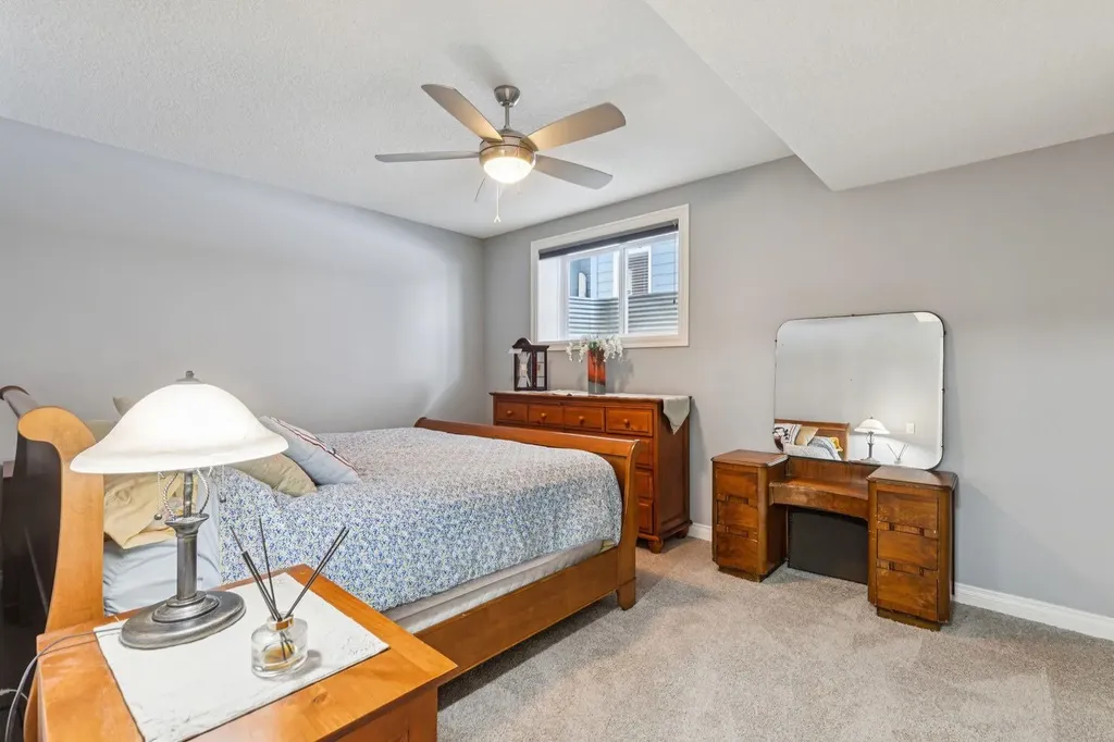 135 Auburn Sound Manor SE Calgary AB T3M 0R9