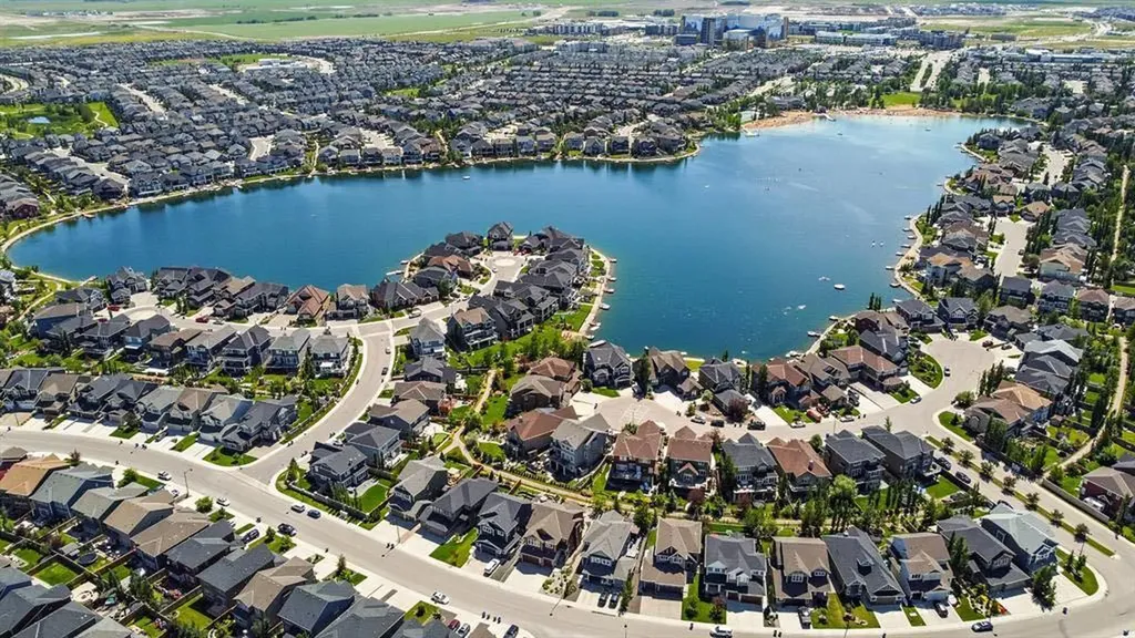 135 Auburn Sound Manor SE Calgary AB T3M 0R9