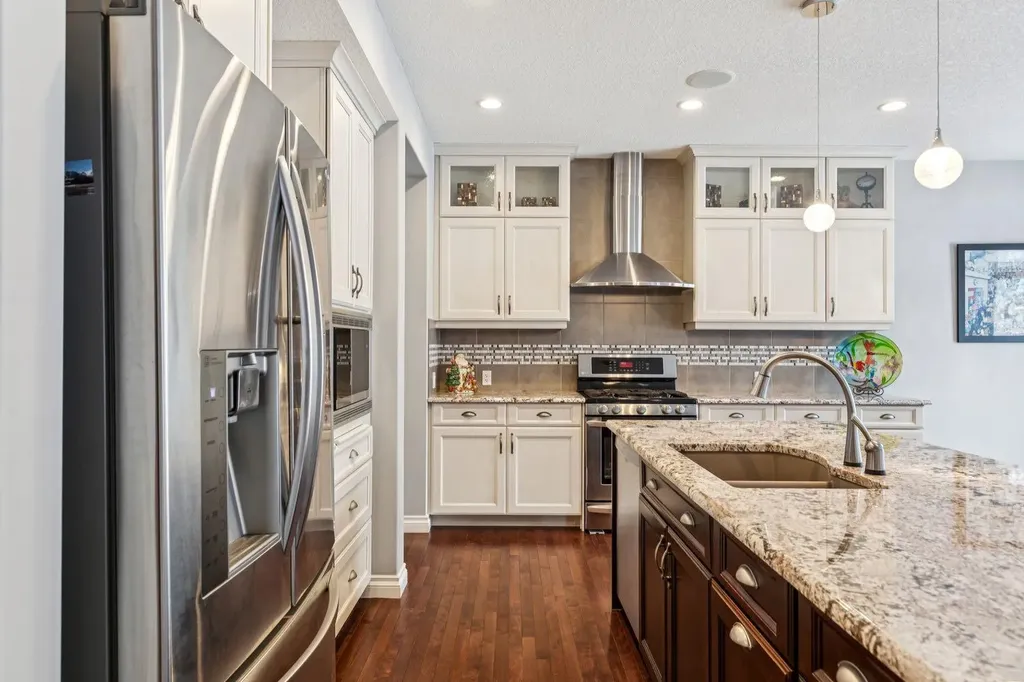 135 Auburn Sound Manor SE Calgary AB T3M 0R9