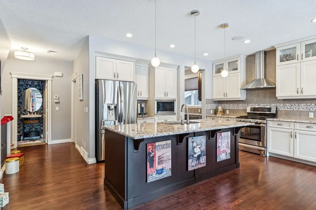135 Auburn Sound Manor SE Calgary AB T3M 0R9