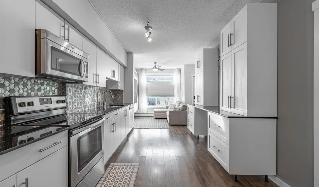 1740 9 Street NW Calgary AB T2M 4Z5