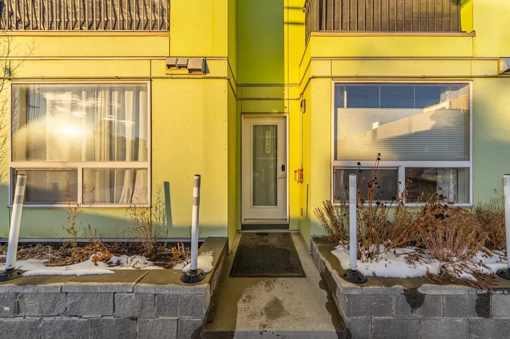 1740 9 Street NW Calgary AB T2M 4Z5
