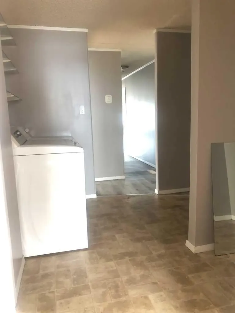 9917 106a Street High Level AB T0H 1Z0
