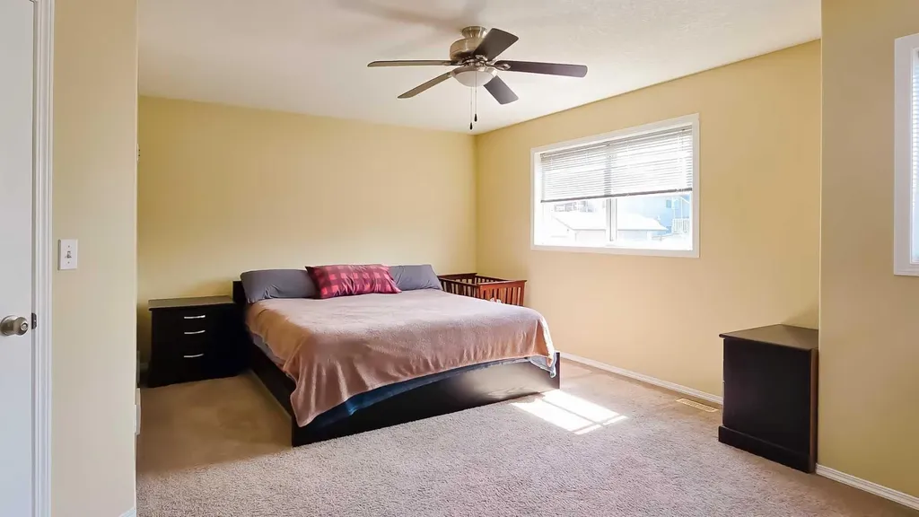 5837 Park Street Blackfalds AB T4M 0G1