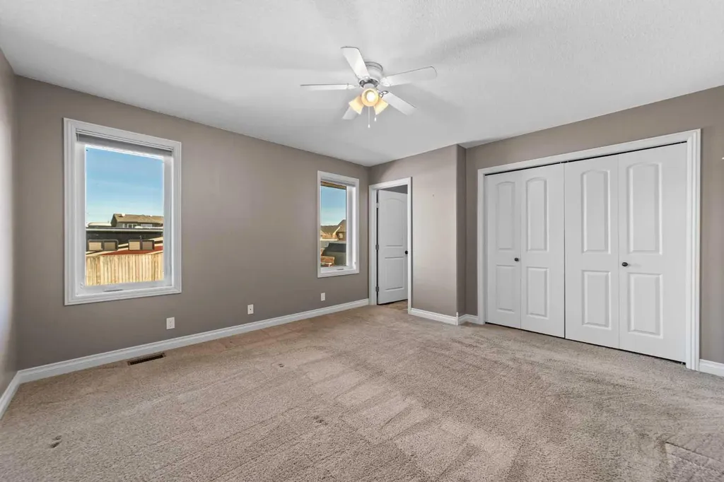 5615 45 Avenue W Forestburg AB T0B 1N0