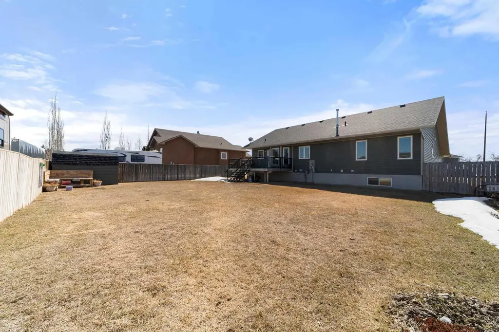 5615 45 Avenue W Forestburg AB T0B 1N0