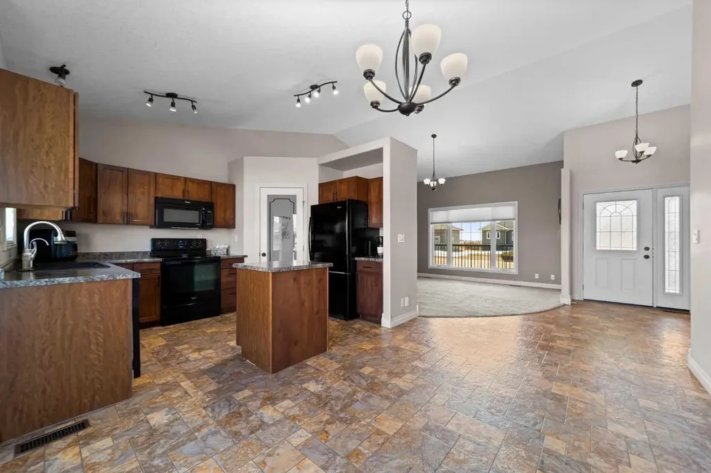 5615 45 Avenue W Forestburg AB T0B 1N0