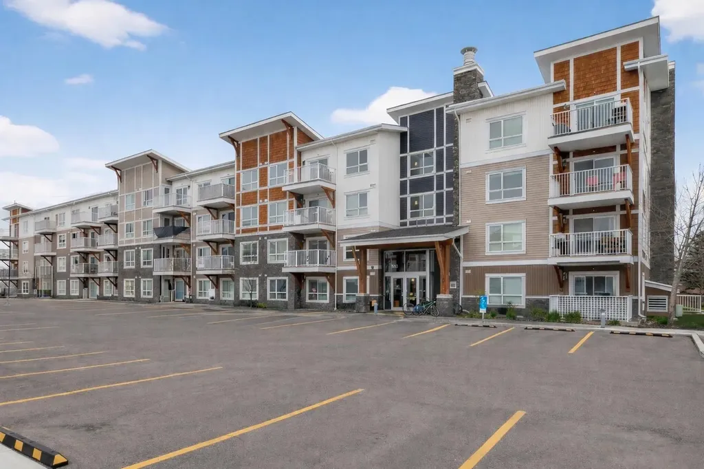 302 Skyview Ranch Drive NE Calgary AB T3N 0P5