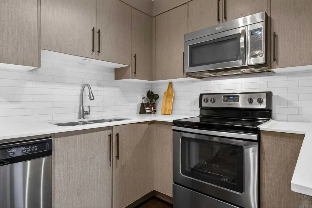 302 Skyview Ranch Drive NE Calgary AB T3N 0P5