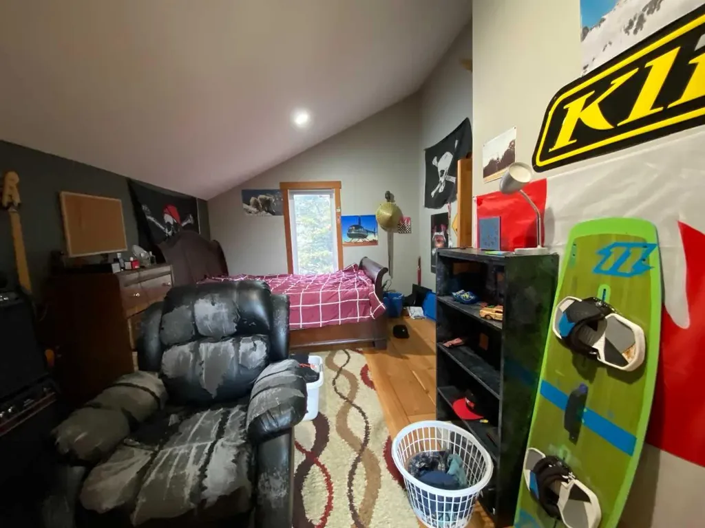 5302 19 Avenue Coleman AB T0K 0E0