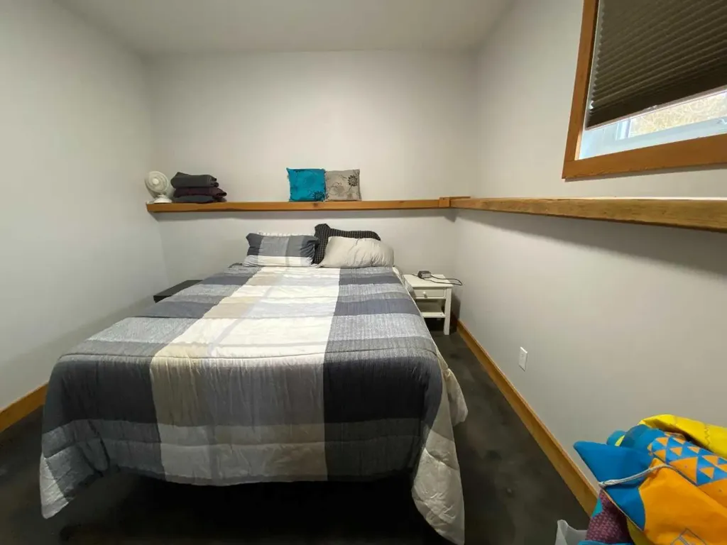 5302 19 Avenue Coleman AB T0K 0E0
