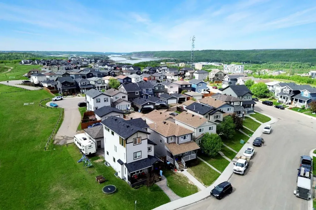 129 Rumpel Place Fort Mcmurray AB T9J 1H8