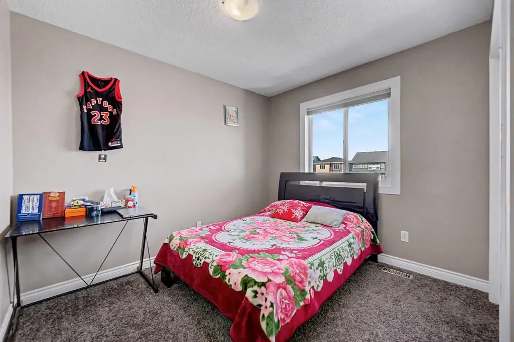 644 Luxstone Landing SW Airdrie AB T4B 3L2