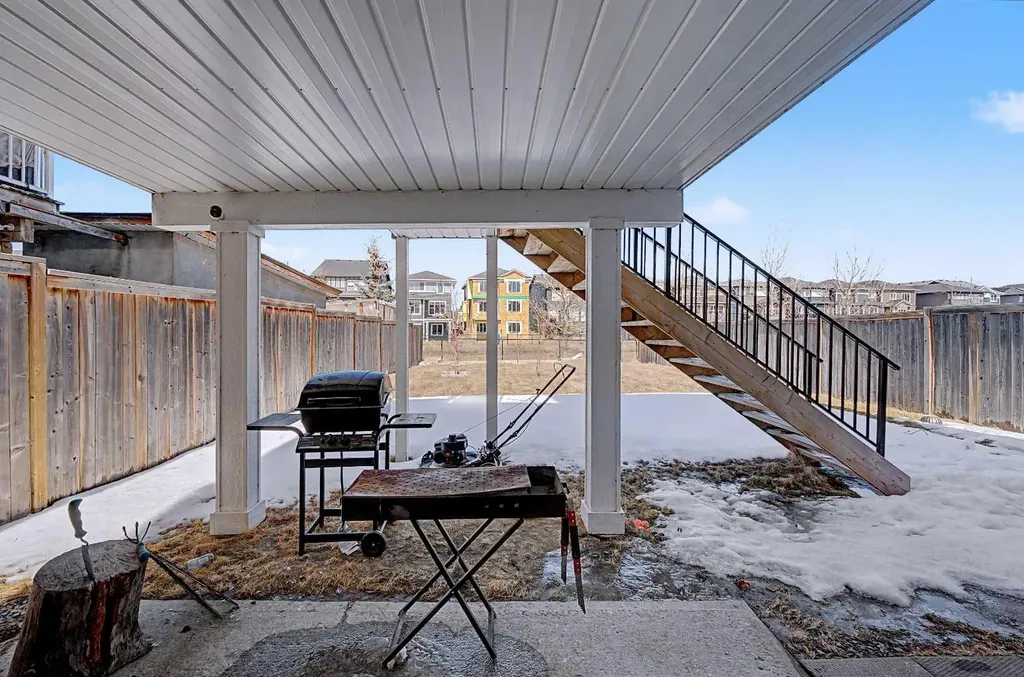 644 Luxstone Landing SW Airdrie AB T4B 3L2