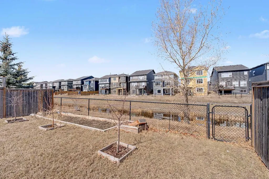 644 Luxstone Landing SW Airdrie AB T4B 3L2