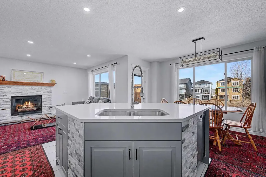 644 Luxstone Landing SW Airdrie AB T4B 3L2