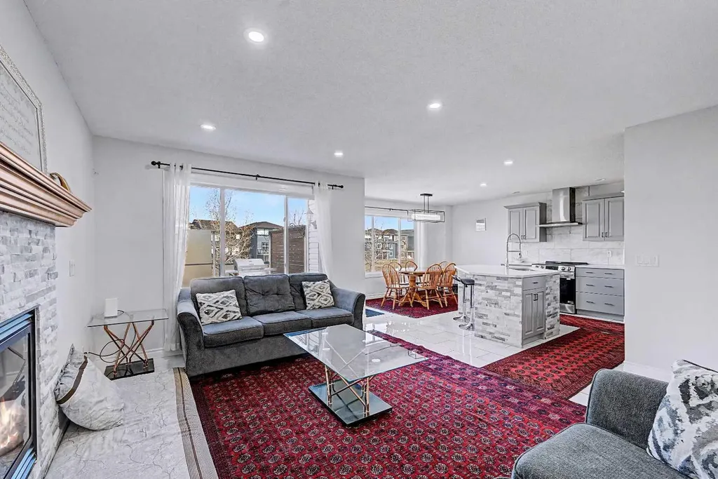 644 Luxstone Landing SW Airdrie AB T4B 3L2