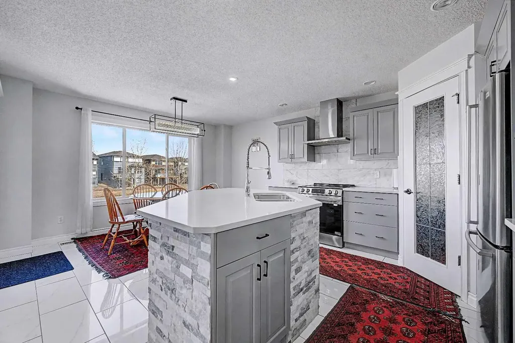 644 Luxstone Landing SW Airdrie AB T4B 3L2