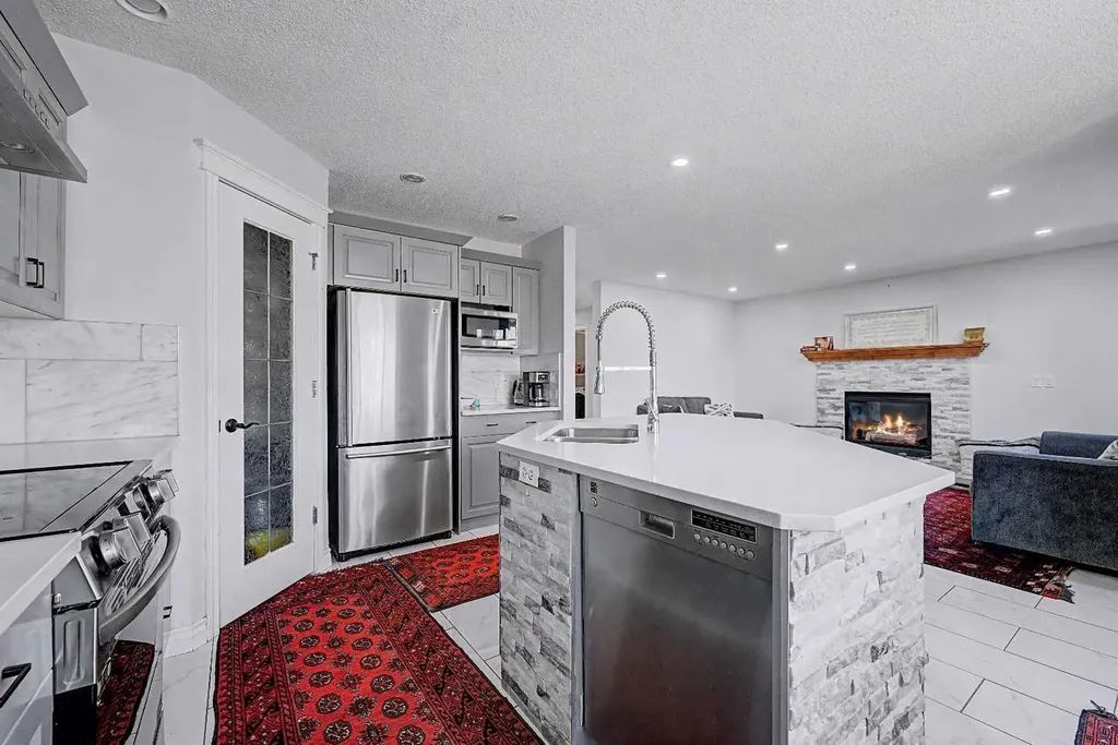 644 Luxstone Landing SW Airdrie AB T4B 3L2