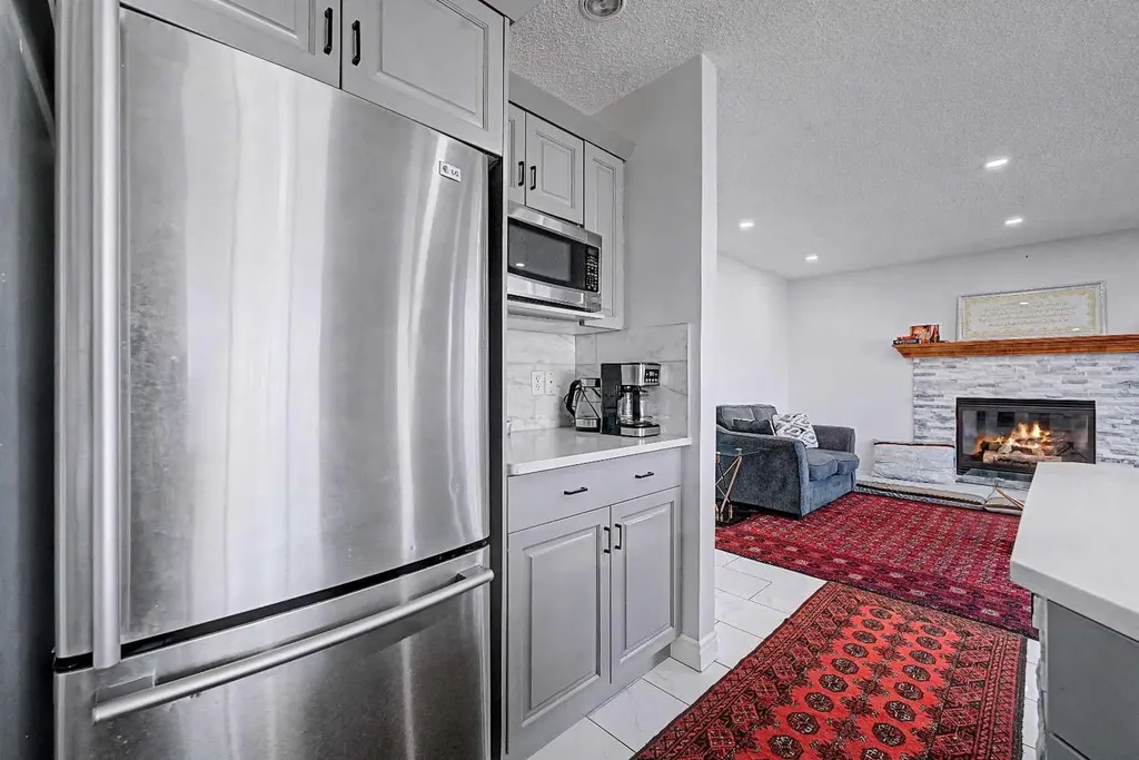 644 Luxstone Landing SW Airdrie AB T4B 3L2