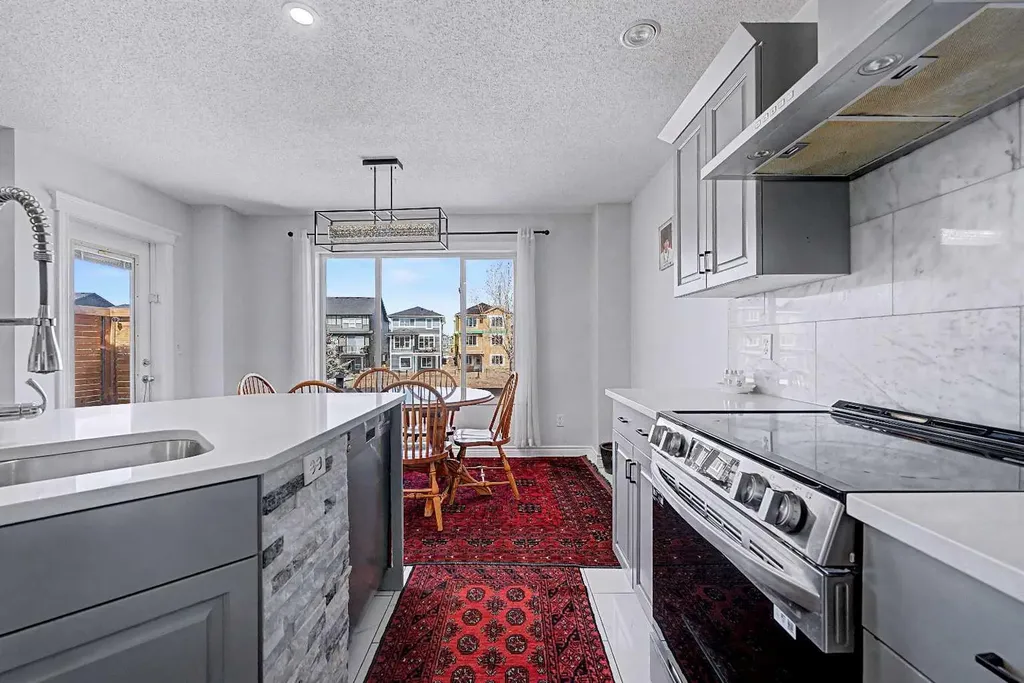 644 Luxstone Landing SW Airdrie AB T4B 3L2