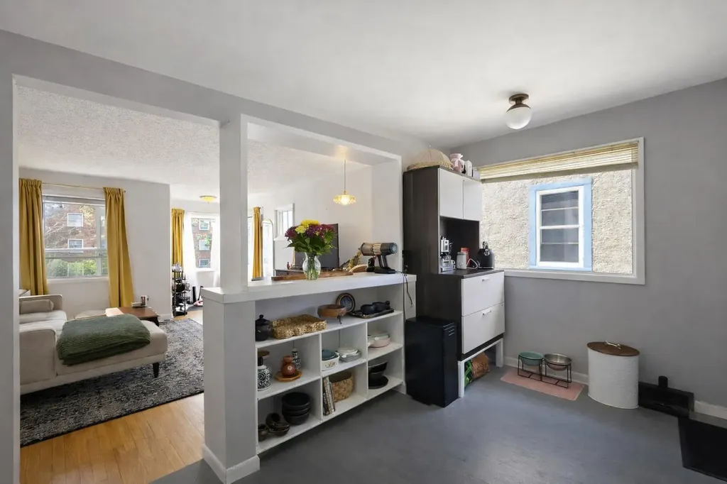 714 17 Avenue NW Calgary AB T2M 0N7