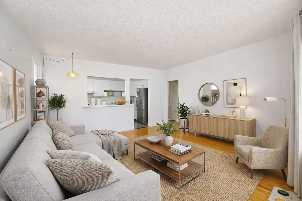 714 17 Avenue NW Calgary AB T2M 0N7