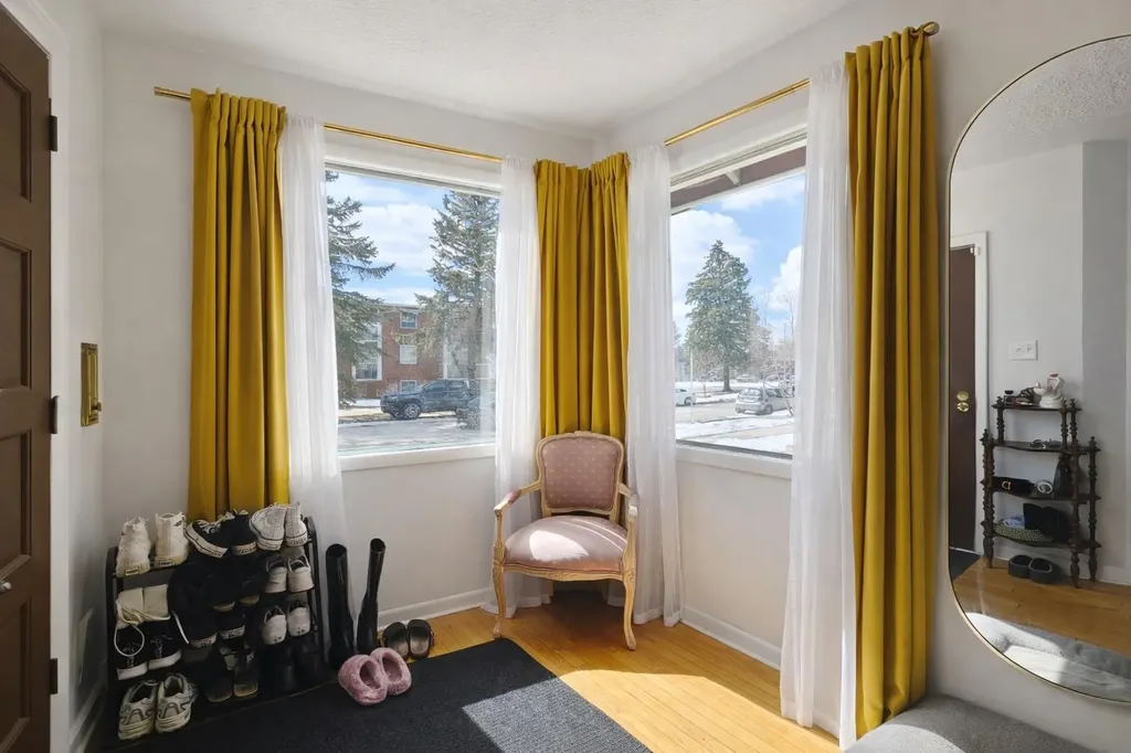714 17 Avenue NW Calgary AB T2M 0N7