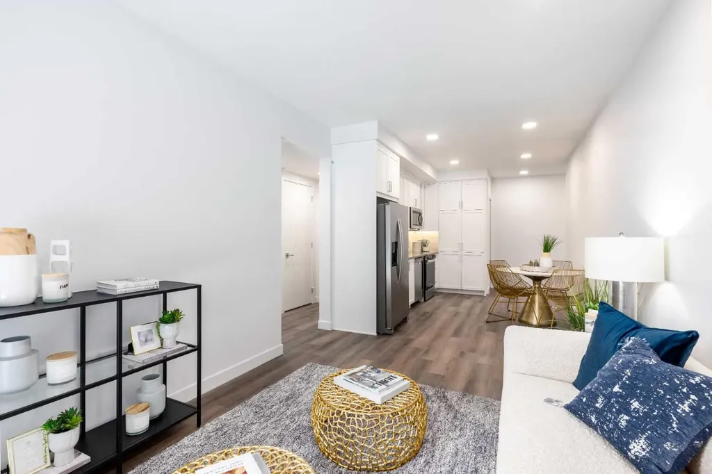 3107 Warren Street NW Calgary AB T3B 6N7