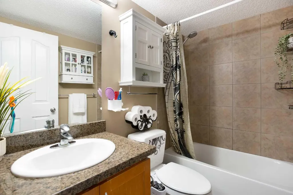60 Panatella Street NW Calgary AB T3K 0M4