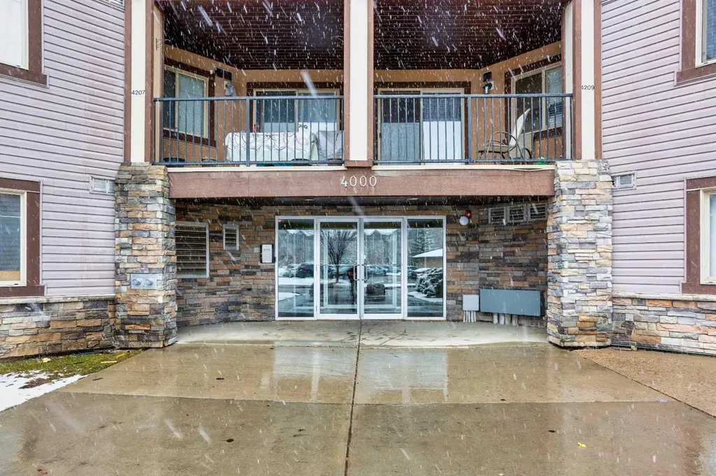 60 Panatella Street NW Calgary AB T3K 0M4