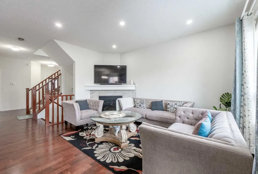 482 Skyview Ranch Way NE Calgary AB T3N 0H2