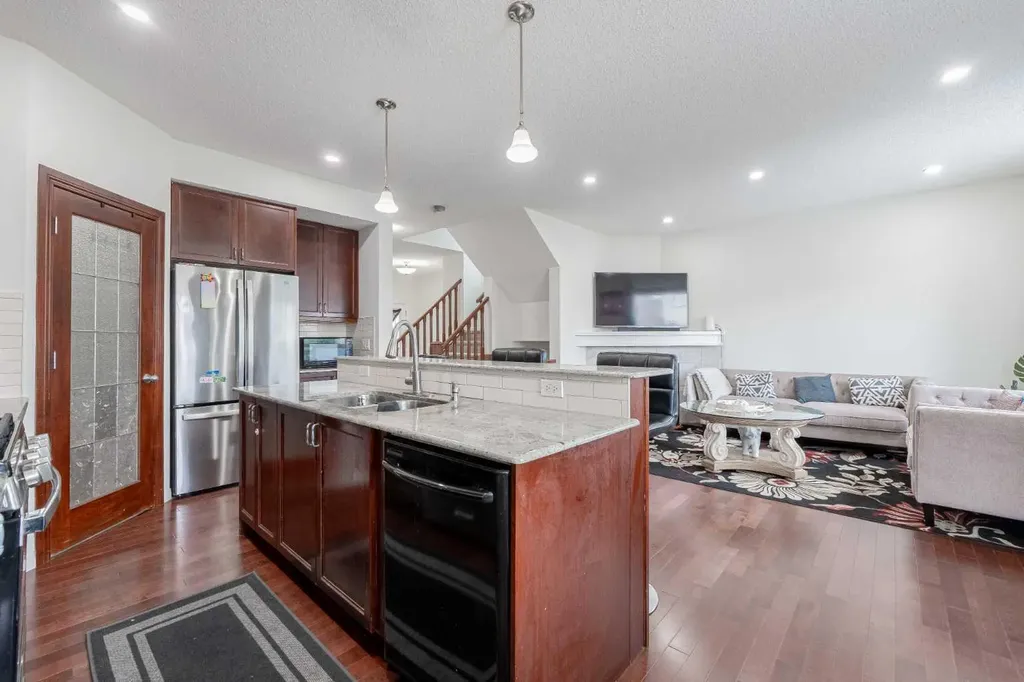 482 Skyview Ranch Way NE Calgary AB T3N 0H2