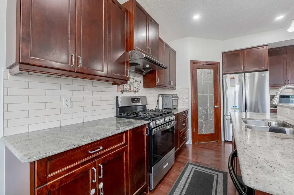 482 Skyview Ranch Way NE Calgary AB T3N 0H2