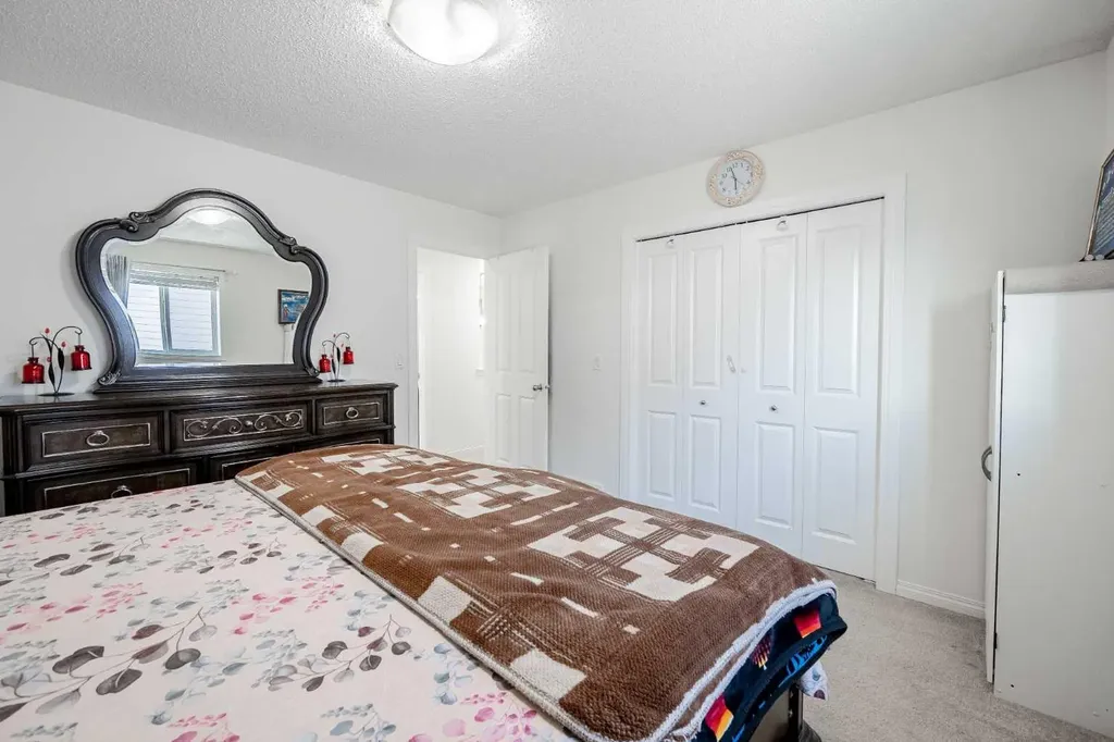 482 Skyview Ranch Way NE Calgary AB T3N 0H2
