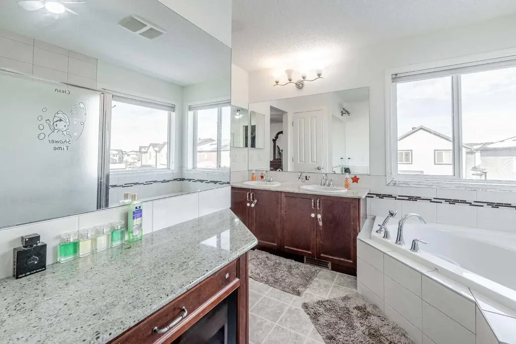 482 Skyview Ranch Way NE Calgary AB T3N 0H2