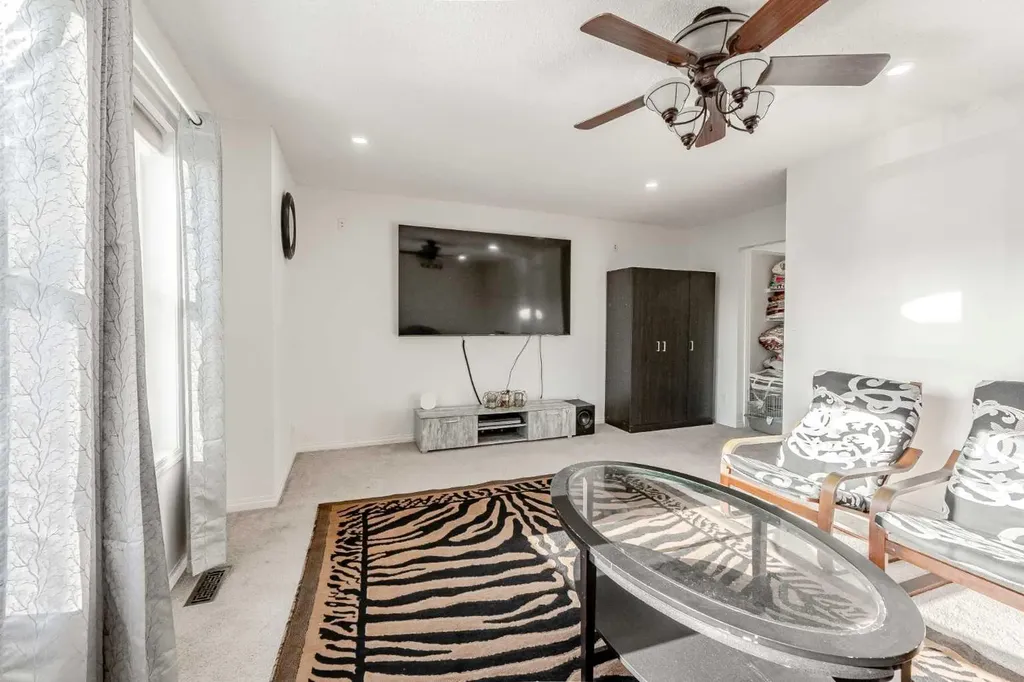 482 Skyview Ranch Way NE Calgary AB T3N 0H2