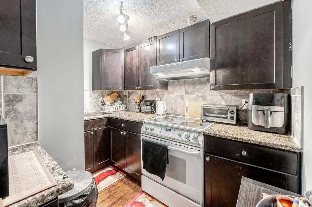 482 Skyview Ranch Way NE Calgary AB T3N 0H2