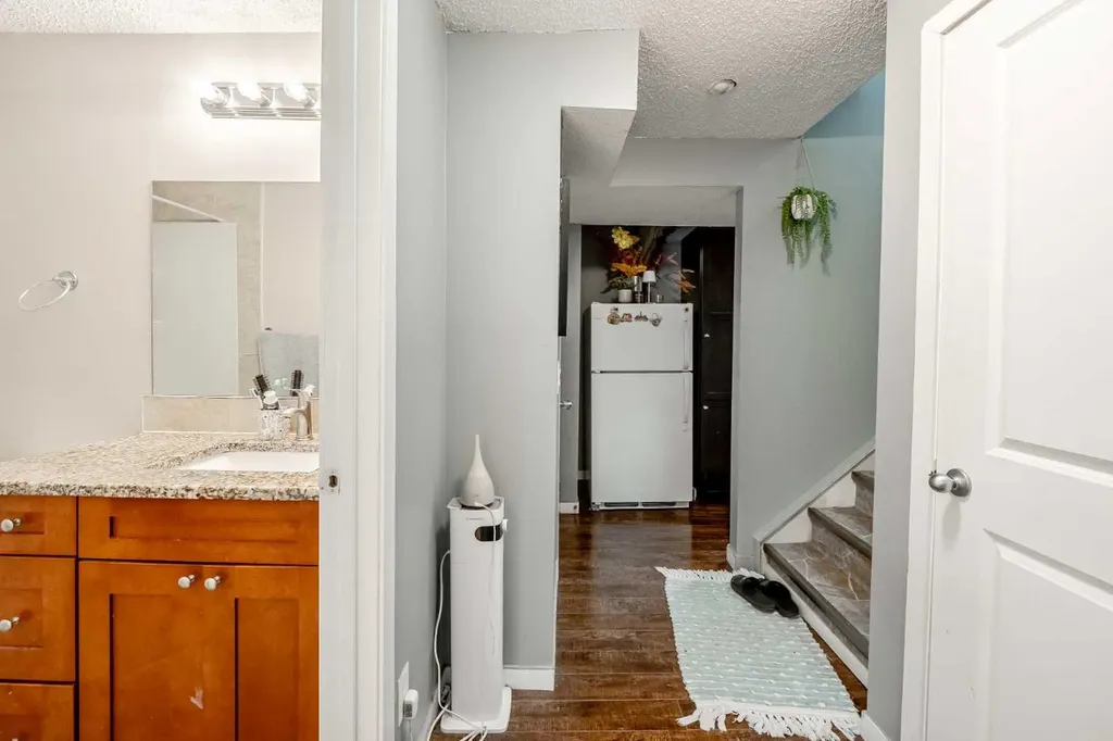482 Skyview Ranch Way NE Calgary AB T3N 0H2