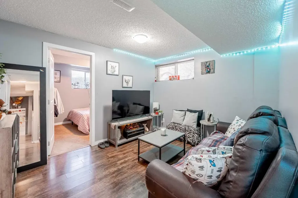 482 Skyview Ranch Way NE Calgary AB T3N 0H2