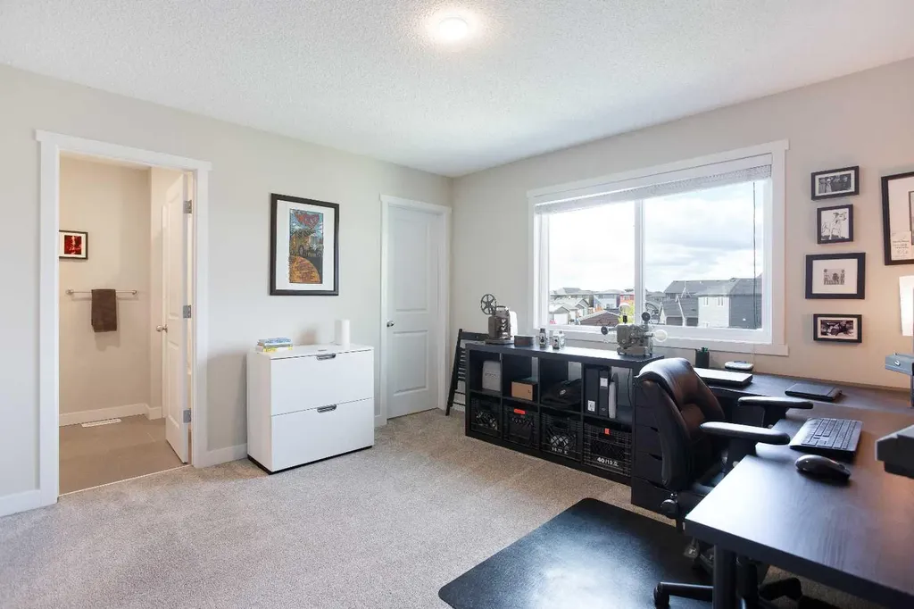 380 Belmont Avenue SW Calgary AB T2X 4H8