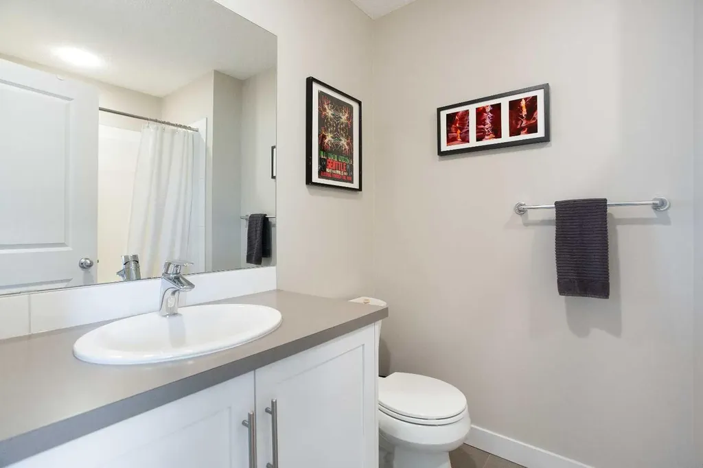 380 Belmont Avenue SW Calgary AB T2X 4H8