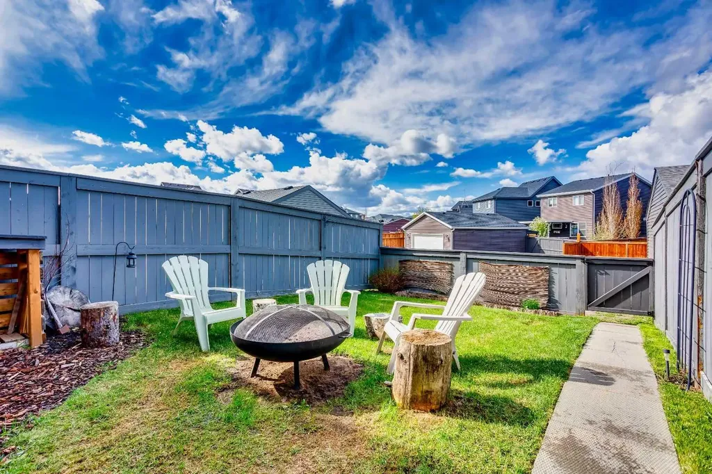 380 Belmont Avenue SW Calgary AB T2X 4H8