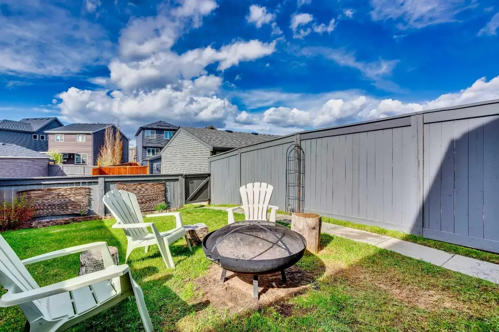 380 Belmont Avenue SW Calgary AB T2X 4H8