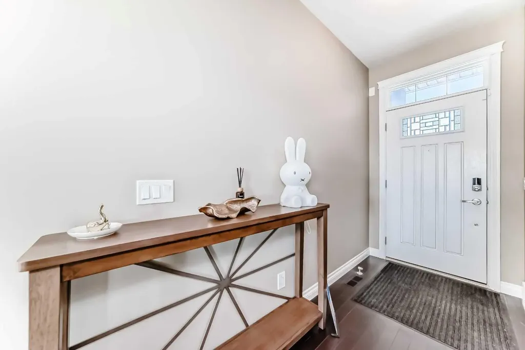 46 Nolanfield Road NW Calgary AB T3R 0N1