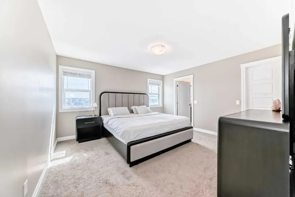 46 Nolanfield Road NW Calgary AB T3R 0N1