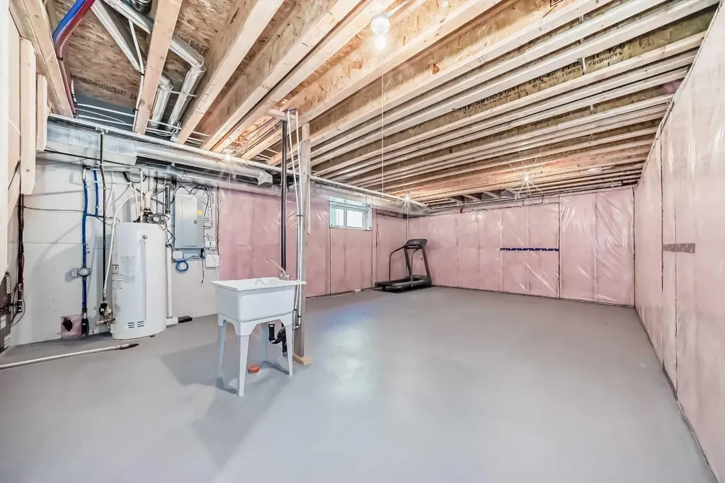 46 Nolanfield Road NW Calgary AB T3R 0N1