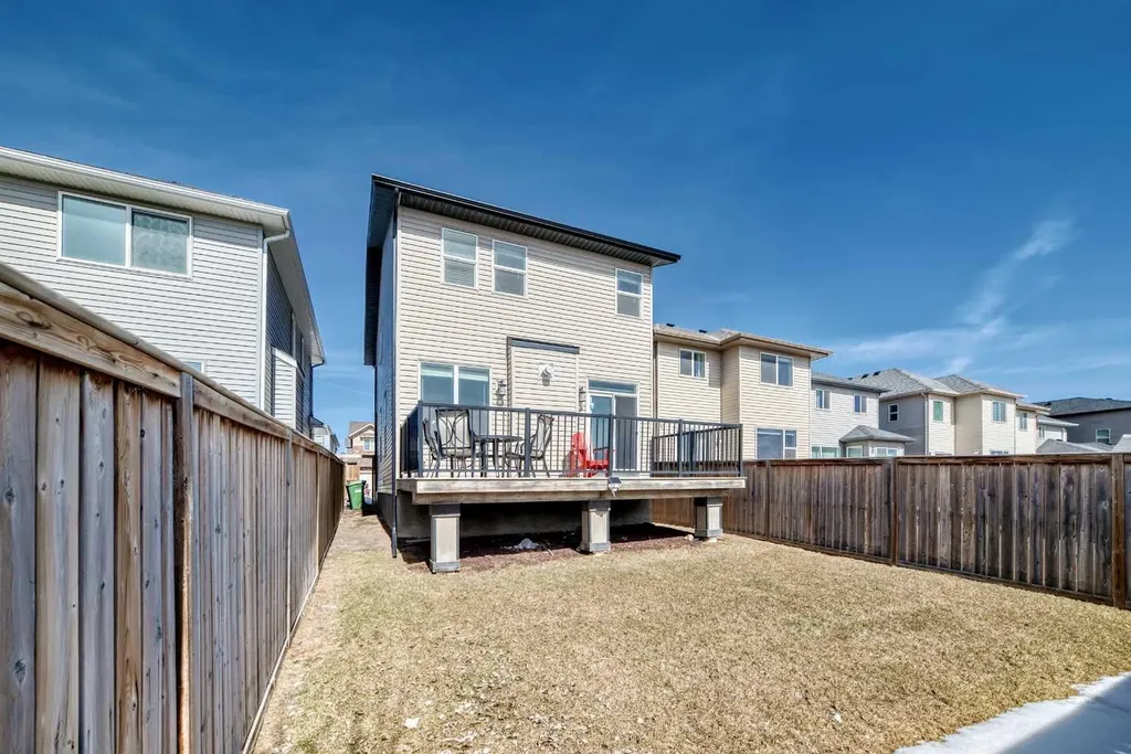 46 Nolanfield Road NW Calgary AB T3R 0N1