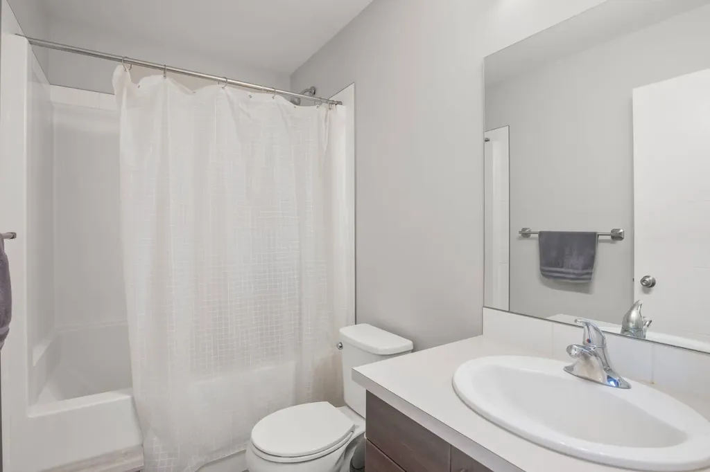 95 Palmer Circle Blackfalds AB T4M 0N7